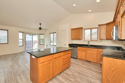 2177 N 130 W, Tooele, UT 84074 - Photo 7