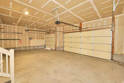 2177 N 130 W, Tooele, UT 84074 - Photo 33