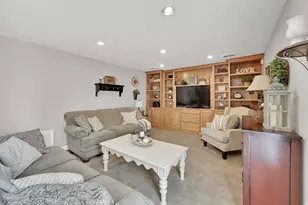 1358 E Heatherton Circle, Murray, UT 84121 - Photo 13