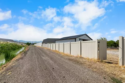 2325 W 14850 S, Bluffdale, UT 84065 - Photo 39