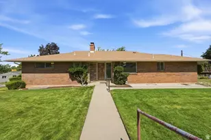3016 S Davis Blvd, Bountiful, UT 84010 - Photo 1