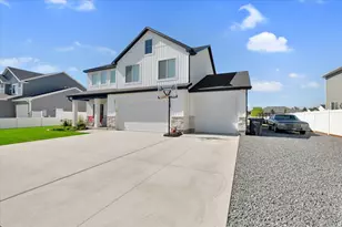 531 E 600 S, Hyrum, UT 84319 - Photo 21