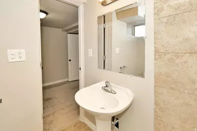 225 N Green Dr, Layton, UT 84041 - Photo 21