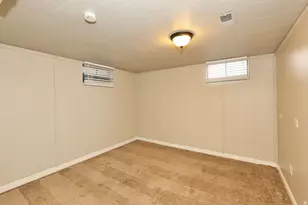 225 N Green Dr, Layton, UT 84041 - Photo 29