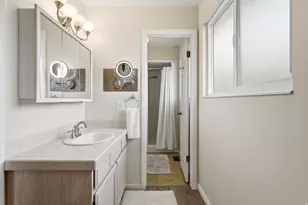 340 S Gary Way E, North Salt Lake, UT 84054 - Photo 25