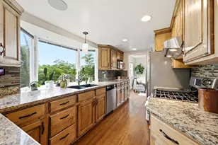340 S Gary Way E, North Salt Lake, UT 84054 - Photo 9