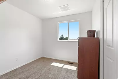 1425 E 2250 N, Layton, UT 84040 - Photo 21