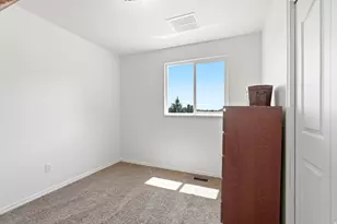 1425 E 2250 N, Layton, UT 84040 - Photo 21