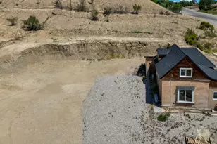 40 W 200 N, Castle Dale, UT 84513 - Photo 5