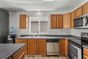 1060 W Oldham Dr N, North Salt Lake, UT 84054 - Photo 7