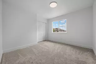1060 W Oldham Dr N, North Salt Lake, UT 84054 - Photo 17