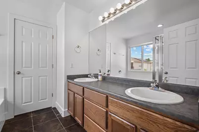 1060 W Oldham Dr N, North Salt Lake, UT 84054 - Photo 13