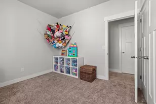 1386 N 3830 W, Lehi, UT 84048 - Photo 13
