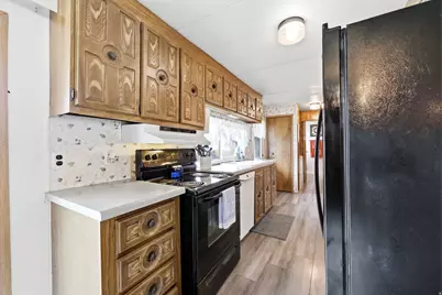 3800 S 1900 W #89, Roy, UT 84067 - Photo 13