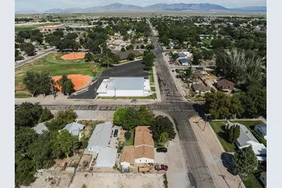 207 N 300 W, Delta, UT 84624 - Photo 5