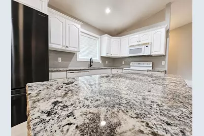 198 N Dakota Dr, Springville, UT 84663 - Photo 13