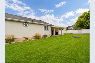 198 N Dakota Dr, Springville, UT 84663 - Photo 7