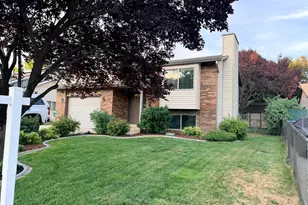 89 N 400 W, Clearfield, UT 84015 - Photo 3