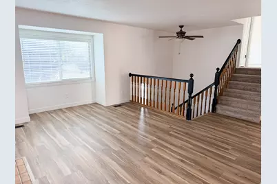 89 N 400 W, Clearfield, UT 84015 - Photo 9