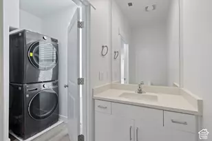 11235 S Freestone Rd W, South Jordan, UT 84009 - Photo 7