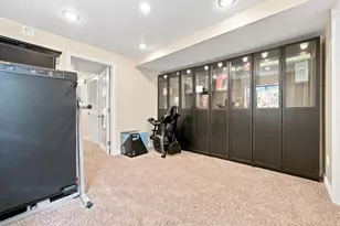 2092 E Somerset Dr S, Cottonwood Heights, UT 84121 - Photo 39