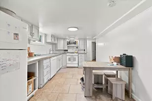 335 N 300 W, Logan, UT 84321 - Photo 21