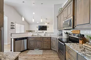 1706 W Rim Rock Dr S, Stockton, UT 84071 - Photo 15