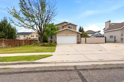 52555 S Level Dr W, Taylorsville, UT 84129 - Photo 1