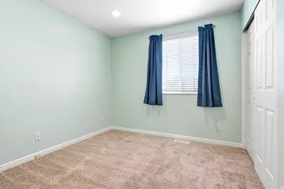 52555 S Level Dr W, Taylorsville, UT 84129 - Photo 17