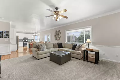 1361 E Martha Dunyon Cir, Draper, UT 84020 - Photo 7