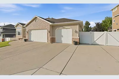 1361 E Martha Dunyon Cir, Draper, UT 84020 - Photo 55