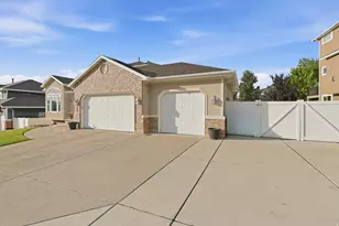 1361 E Martha Dunyon Circle, Draper, UT 84020 - Photo 55