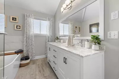 1361 E Martha Dunyon Cir, Draper, UT 84020 - Photo 11