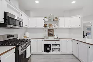 3752 S Calvo View Cir, West Valley, UT 84119 - Photo 9