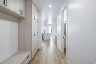 2250 E Murray Holladay Rd, Holladay, UT 84117 - Photo 33