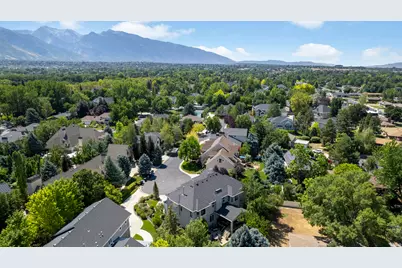 6176 S Haven Moor Cir E, Salt Lake City, UT 84121 - Photo 57