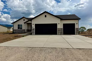 846 E 100 S, Mount Pleasant, UT 84647 - Photo 3