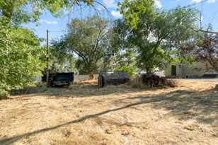 1811 Shepard Ln, Lake Point, UT 84074 - Photo 37