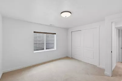 5197 N Folkstone Dr, Eagle Mountain, UT 84005 - Photo 9