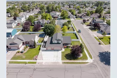 1661 W 1950 S, Syracuse, UT 84075 - Photo 37