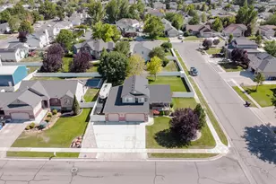 1661 W 1950 S, Syracuse, UT 84075 - Photo 37
