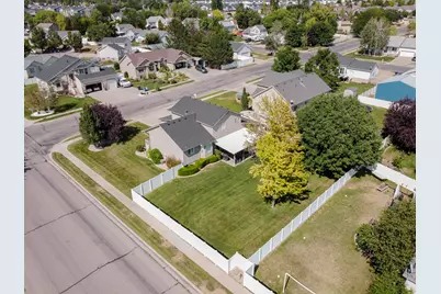 1661 W 1950 S, Syracuse, UT 84075 - Photo 35