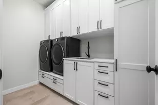 2786 W Hancock St, Mapleton, UT 84664 - Photo 19