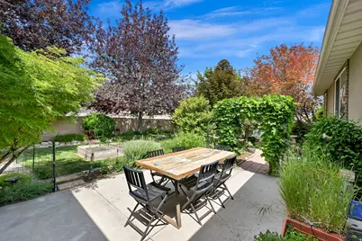 10034 S Jordan Crest Cir, South Jordan, UT 84095 - Photo 11