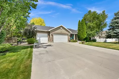 10034 S Jordan Crest Cir, South Jordan, UT 84095 - Photo 3