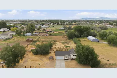 5049 S 4300 W, Hooper, UT 84315 - Photo 25