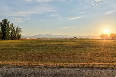 930 S 800 E, Lewiston, UT 84320 - Photo 3