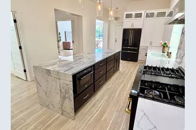 633 E 300 S, Salt Lake City, UT 84102 - Photo 3