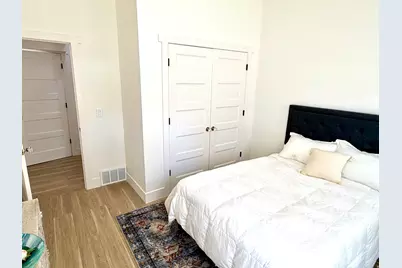633 E 300 S, Salt Lake City, UT 84102 - Photo 27