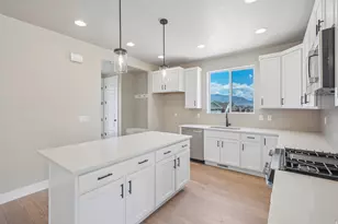 4246 W Bergen Ln, Lehi, UT 84048 - Photo 7